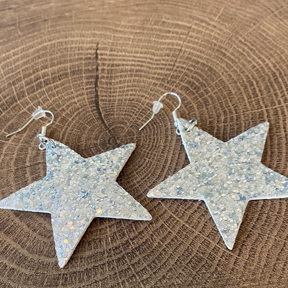 NWOT Silver Glitter Boutique Fabric Star Earrings